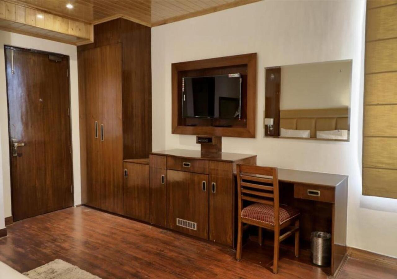 The Alpine Retreat Shimla Exterior photo